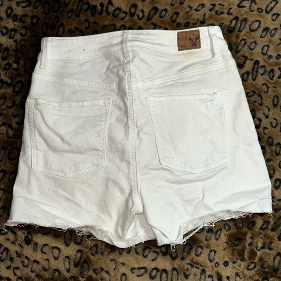 American Eagle White High-Rise Button Fly Denim Shorts – Size 6 (Stretch) - Picture 2 of 7